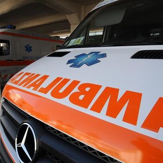 Sestri Ponente, scontro tra scooter all'alba: 53enne al San Martino
