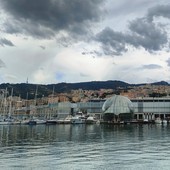 L’aria che tira al Porto Antico: più della sicurezza preoccupa il futuro, tra sviluppo e waterfront