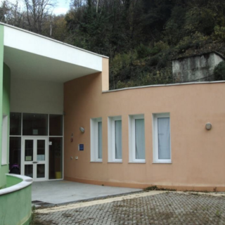 Campasso, l'allarme dell’asilo "Bruco Pellegrino" non smette di suonare: cittadini esasperati