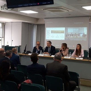 Per le imprese della Liguria 3 miliardi di euro grazie al nuovo accordo tra Confindustria e Intesa Sanpaolo