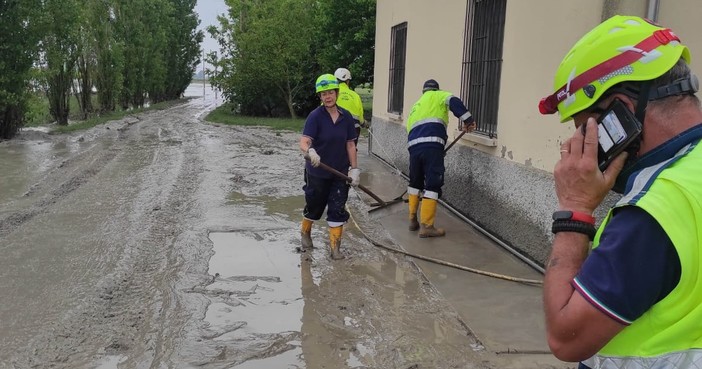 Alluvione Emilia: il Sindacato Pensionati Genova e Liguria dona altri 5 mila euro Alluvione Emilia: il Sindacato Pensionati Genova e Liguria dona altri 5 mila euro