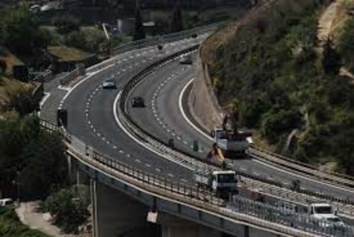 Traffico: sulla A7 Serravalle-Genova chiusura tratto Ronco Scrivia-Busalla