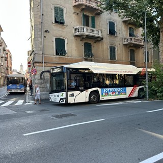 Crisi Amt, al via l'orario invernale: meno corse e attese più lunghe, ecco cosa cambia