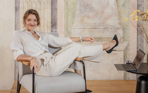 La solitudine digitale si batte dal vivo: il fenomeno Eva conquista la città.  “Amiche si diventa facendo cose insieme”