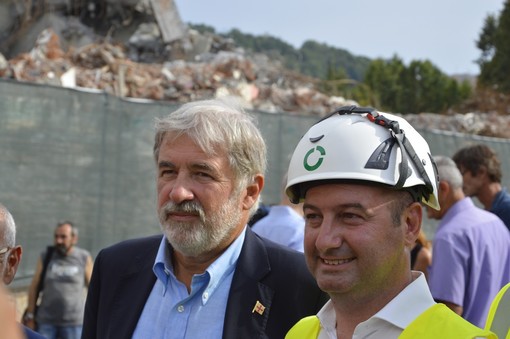 Genova, Bucci: "Voglio fare il sindaco e il commissario, incompatibilità? Sarà il governo a decidere"