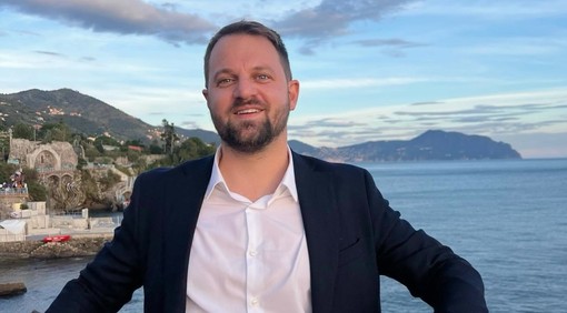 Giornata della cura del territorio a Nervi, Bogliolo ironizza: “Sembrava dovesse arrivare il Presidente della Repubblica” Giornata della cura del territorio a Nervi, Bogliolo ironizza: “Sembrava dovesse arrivare il Presidente della Repubblica”