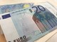 Pagano lo skipass con banconote false: nei guai due ventenni di Genova