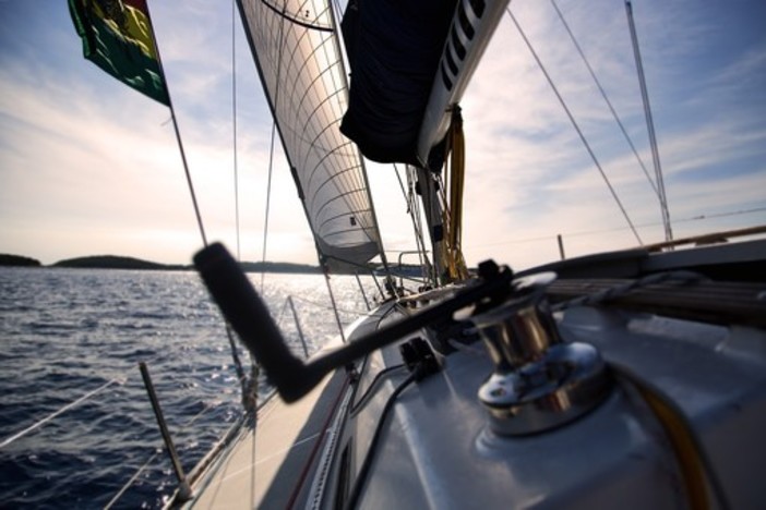 Viaggi in barca a vela: consigli per la tua prima vacanza