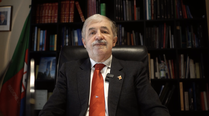 Determinazione e lavoro per una Liguria migliore, così il presidente Bucci augura ‘Buon 2025’ Determinazione e lavoro per una Liguria migliore, così il presidente Bucci augura ‘Buon 2025’