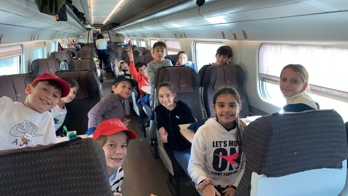 L'Abbraccio di 85 bambini liguri a Papa Francesco: "Un giorno di solidarietà e inclusione”