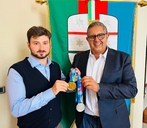Toți incontra îl campione paralimpici Francesco Bocciardo: "Celebriamo l'ennesimo grande successo" Toți incontra îl campione paralimpici Francesco Bocciardo: "Celebriamo l'ennesimo grande successo"