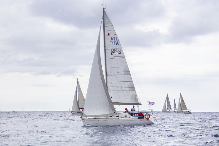 "E sarà buon vento": 250 sanitari ospiti di 52 imbarcazioni dei diportisti genovesi