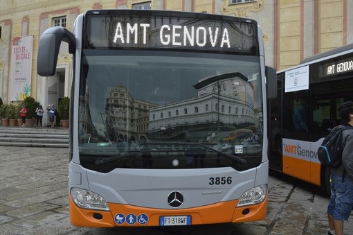 Bus Genova-Recco, cittadini e associazioni in campo contro il sovraffollamento: "Servono mezzi più capienti" Bus Genova-Recco, cittadini e associazioni in campo contro il sovraffollamento: "Servono mezzi più capienti"