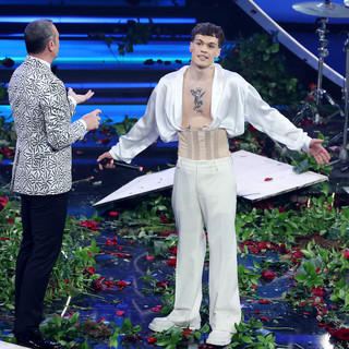 Dritto al punto... con la psicologa - Il festival di Sanremo come ritratto di confusione del nostro tempo