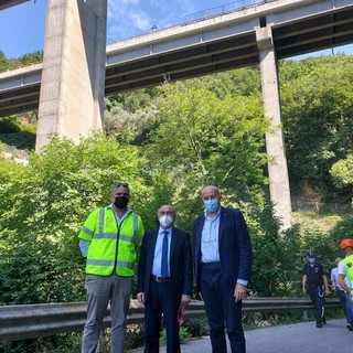 A Bogliasco la visita dell'ispettore del ministero delle Infrastrutture e del direttore di Aspi: cinque anni di lavori attesi per il viadotto Rio Burchi