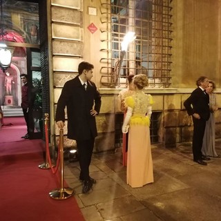 Blanca, continuano le riprese: scene in notturna in piazza Fontane Marose