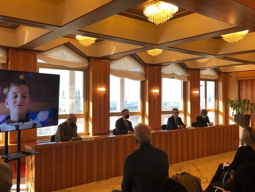 Banca Carige e il Gaslini di Genova per Natale mettono il sorriso sotto l'albero dei più piccoli