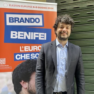 Europee, inaugurato il point elettorale di Brando Benifei: “Serve un’Europa vicina alle persone, si tratta del nostro futuro”