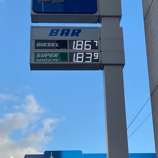 Caro carburanti: sciopero congelato, ma quanto costa la benzina a Genova?
