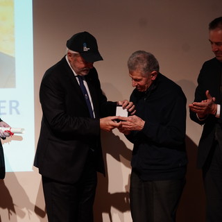 Il sindaco Marco Bucci ha conferito la medaglia “Città di Genova” all’Opera Don Bosco di Sampierdarena