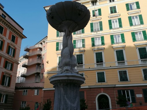Nuova illuminazione e zampilli ripristinati, oggi l'inaugurazione del barchile restaurato di piazza Marsala
