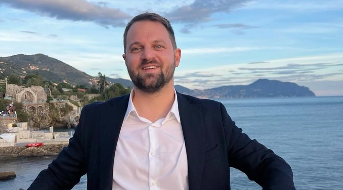 Giornata della cura del territorio a Nervi, Bogliolo ironizza: “Sembrava dovesse arrivare il Presidente della Repubblica” Giornata della cura del territorio a Nervi, Bogliolo ironizza: “Sembrava dovesse arrivare il Presidente della Repubblica”