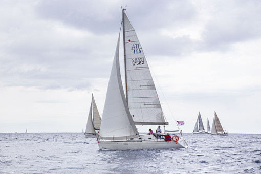 "E sarà buon vento": 250 sanitari ospiti di 52 imbarcazioni dei diportisti genovesi