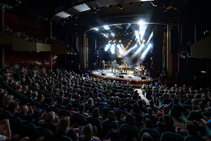 La parola a Disco Club, le uscite della settimana - Hoodcut, un complesso prog rock 'melodico' per i Big Big Train