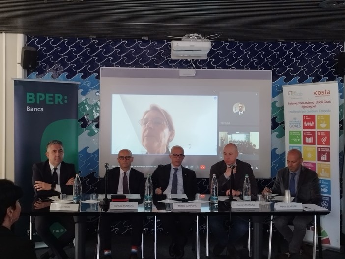 Mobilità sostenibile: i dipendenti BPER potranno utilizzare il car sharing Elettra per gli spostamenti aziendali (Foto e video) Mobilità sostenibile: i dipendenti BPER potranno utilizzare il car sharing Elettra per gli spostamenti aziendali (Foto e video)