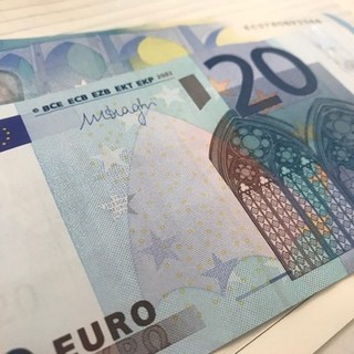 Pagano lo skipass con banconote false: nei guai due ventenni di Genova