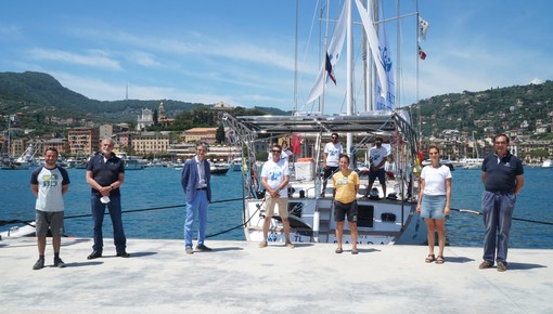 La Blue Panda del Wwf attracca a Portofino La Blue Panda del Wwf attracca a Portofino