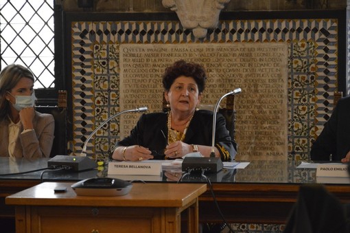 La viceministra alle infrastrutture Teresa Bellanova a Genova: "Autostrade? Ho chiesto una programmazione degli interventi" (FOTO e VIDEO)