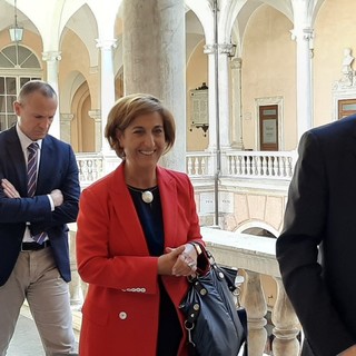 Il sindaco Bucci riceve a Palazzo Tursi il nuovo prefetto Carmen Perrotta
