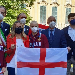 Olimpiade Tokyo: consegnata ad una delegazione di atleti genovesi a Palazzo Tursi la bandiera di San Giorgio