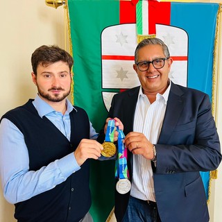 Toți incontra îl campione paralimpici Francesco Bocciardo: "Celebriamo l'ennesimo grande successo"