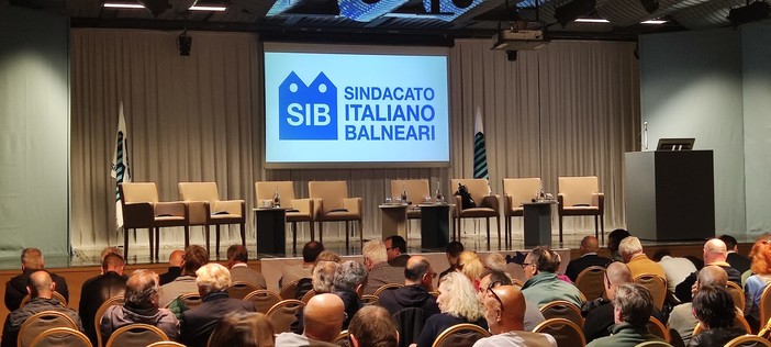 Bolkestein, la sentenza europea non scoraggia i balneari: "Posizione seria e costruttiva, ribadisce i valori da noi sostenuti" (FOTO e VIDEO)