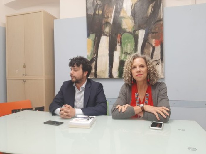 Savona, la senatrice Pd Cirinnà appoggia il candidato alle europee Benifei: &quot;Per essere interlocutori bisogna saper ascoltare&quot; (VIDEO)