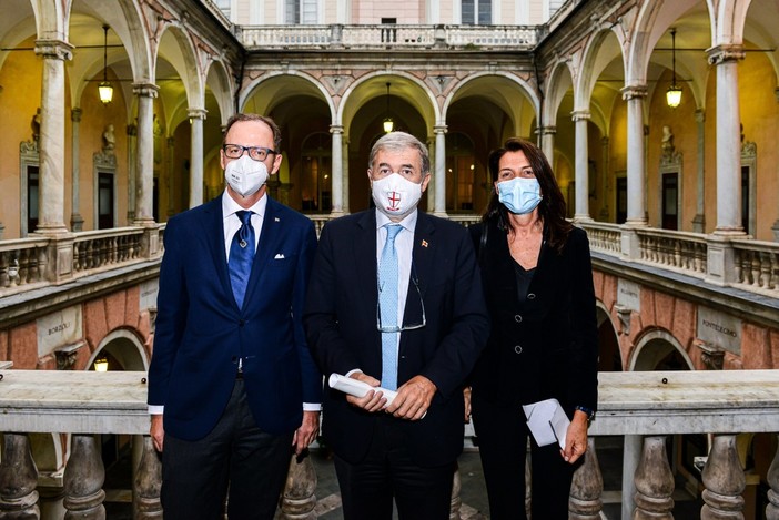 Presentata la nuova Giunta a Palazzo Tursi: entrano gli assessori Rosso e Nicolò (FOTO e VIDEO) Presentata la nuova Giunta a Palazzo Tursi: entrano gli assessori Rosso e Nicolò (FOTO e VIDEO)