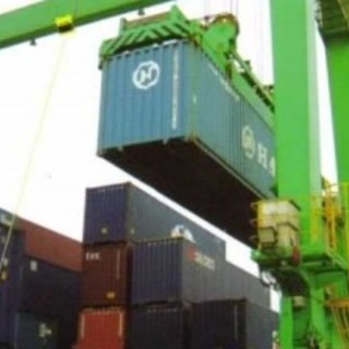 Tassa sui container, Vattuone e Lunardon: "Giusto cancellarla, in un momento difficile per la portualità"