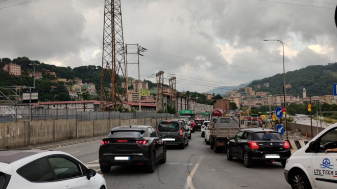 Traffico in Valpolcevera, Versace lancia l'allarme: "Situazione sempre più critica sulla principale arteria della vallata" Traffico in Valpolcevera, Versace lancia l'allarme: "Situazione sempre più critica sulla principale arteria della vallata"