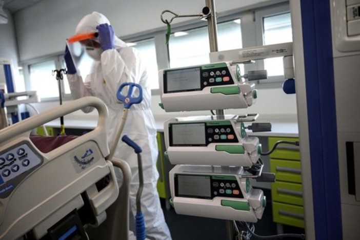 L'allerta meteo danneggia i sistemi informatici, bollettino covid con dati "falsati" L'allerta meteo danneggia i sistemi informatici, bollettino covid con dati "falsati"