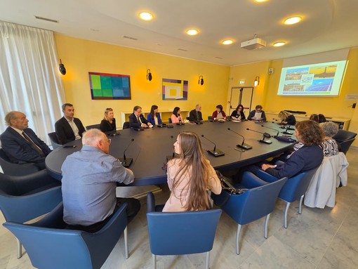 Comunità energetiche, a Tursi il confronto su autoproduzione, energia pulita e contrasto alla povertà energetica Comunità energetiche, a Tursi il confronto su autoproduzione, energia pulita e contrasto alla povertà energetica