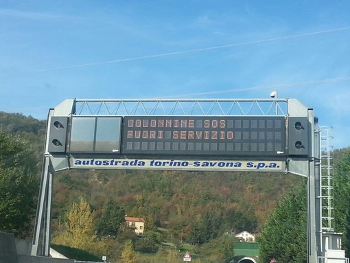 Sversamento di gasolio lungo l'Autostrada A6 Torino-Savona Sversamento di gasolio lungo l'Autostrada A6 Torino-Savona