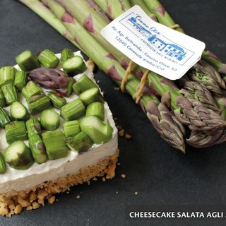 I mercoledì veg di Ortofruit: oggi prepariamo la cheesecake salata agli asparagi
