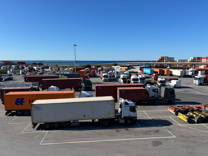 Crisi autotrasporto e carenza autisti, Uiltrasporti: "Costi orari inadeguati: così la professione è diventata non attrattiva”