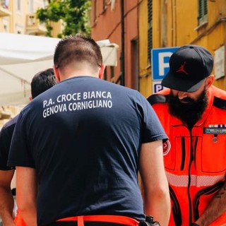 La Croce Bianca, da 121 anni attiva a Cornigliano, promuove una raccolta fondi per una nuova ambulanza