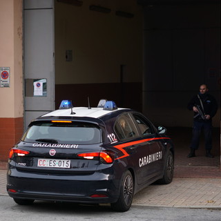 Rapallo, ruba lo zaino a una 65enne sul treno e tenta la fuga: bloccato dai passanti e arrestato Rapallo, ruba lo zaino a una 65enne sul treno e tenta la fuga: bloccato dai passanti e arrestato
