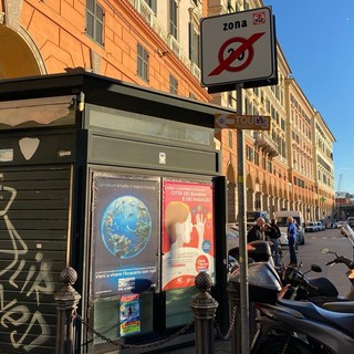 L’arte contemporanea ‘sbarca’ in via Turati: l’ex edicola diventa un ‘pop corner’ firmato Alessandro Piano