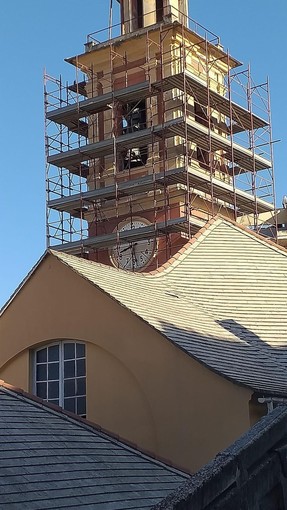 La campana sfiora le impalcature, preoccupazione a Marassi