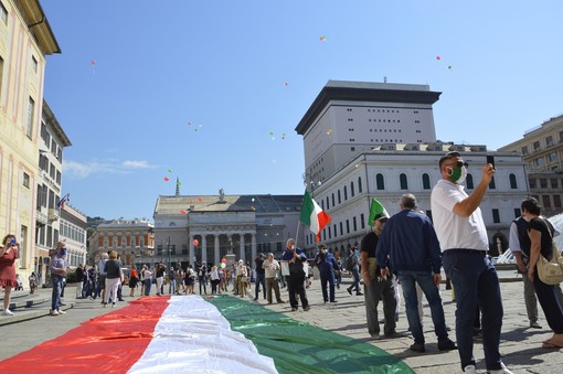Anche a Genova il centro-destra in piazza contro il governo (FOTO)